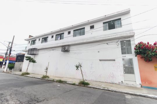 Fachada do Prédio de kitnet/studio para alugar com 1 quarto, 35m² em Jardim Helena, São Paulo