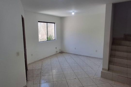 Casa para alugar com 3 quartos, 108m² em Alto Ribeirão Leste, Florianópolis