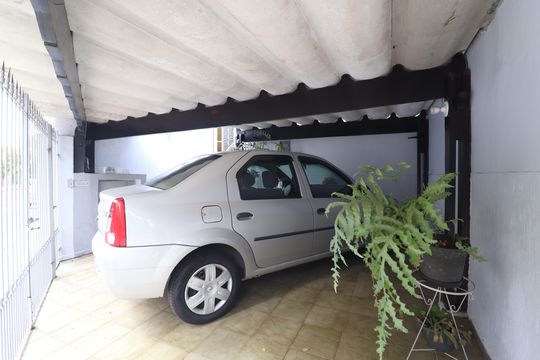 Garagem de casa à venda com 2 quartos, 111m² em Casa Branca, Santo André