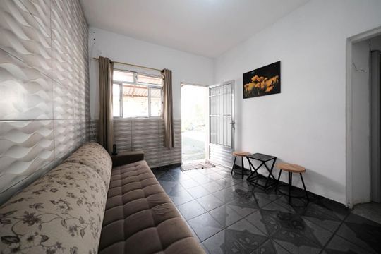 Sala de casa à venda com 3 quartos, 300m² em Cidade Líder, São Paulo