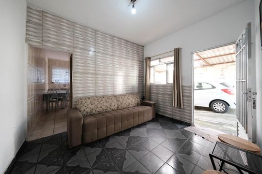 Sala de casa à venda com 3 quartos, 300m² em Cidade Líder, São Paulo