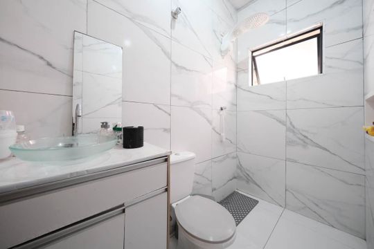 Banheiro de casa à venda com 3 quartos, 300m² em Cidade Líder, São Paulo