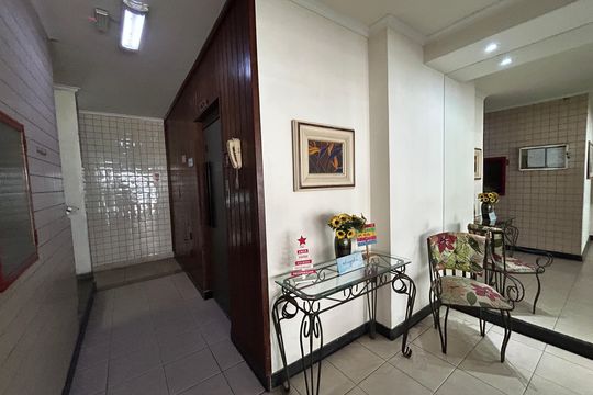 Hall de entrada de apartamento para alugar com 2 quartos, 50m² em Todos Os Santos, Rio de Janeiro