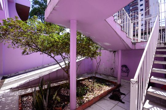 Garagem  de casa à venda com 3 quartos, 342m² em Vila Brasilio Machado, São Paulo