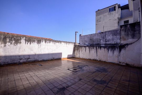 Quintal  de casa à venda com 3 quartos, 342m² em Vila Brasilio Machado, São Paulo