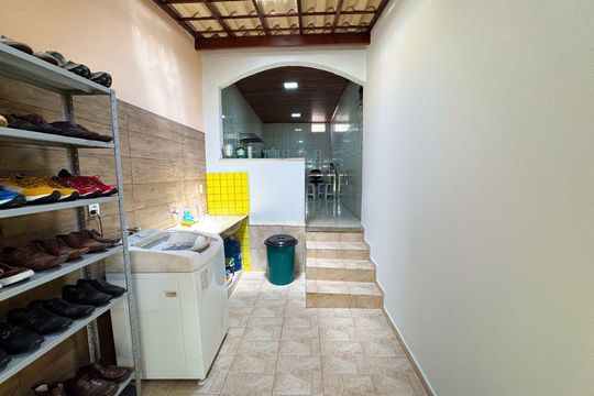 Casa para alugar com 3 quartos, 200m² em Diamante (Barreiro), Belo Horizonte
