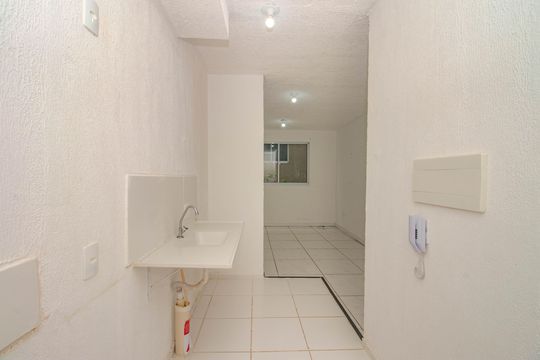 Cozinha e Área de Serviço de apartamento à venda com 2 quartos, 42m² em Passo das Pedras, Porto Alegre