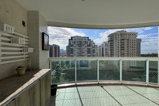 Varanda de apartamento para alugar com 2 quartos, 75m² em Barra da Tijuca, Rio de Janeiro