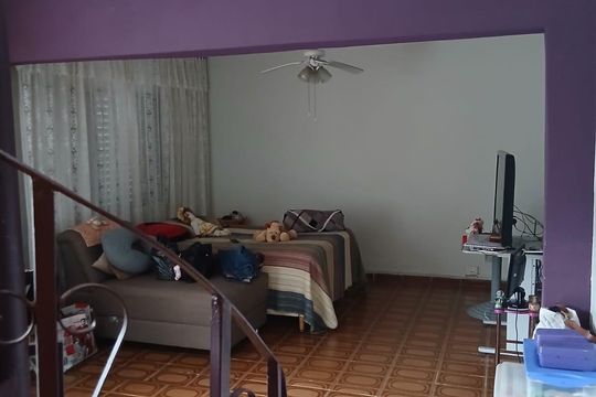 Sala de casa à venda com 6 quartos, 200m² em Jardim Guapira, São Paulo