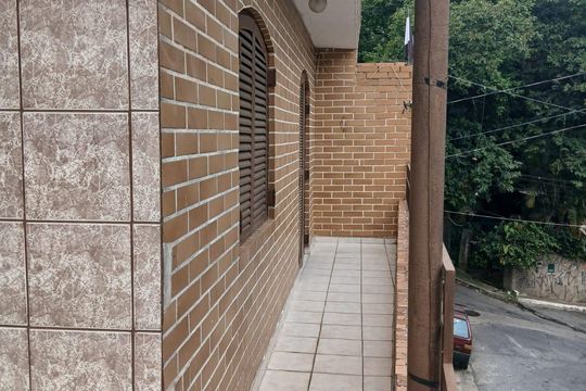 Varanda de casa à venda com 6 quartos, 200m² em Jardim Guapira, São Paulo
