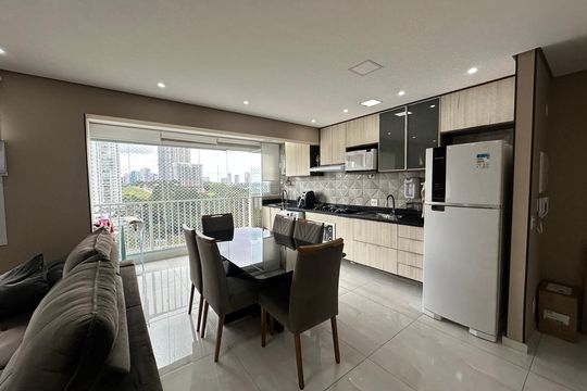 Cozinha de apartamento para alugar com 1 quarto, 54m² em Alphaville Empresarial, Barueri