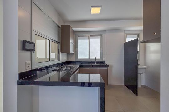 Cozinha de apartamento à venda com 2 quartos, 68m² em Boa Viagem, Belo Horizonte
