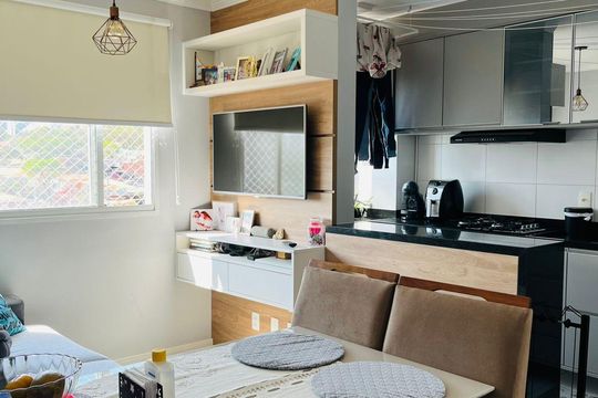 Sala de apartamento à venda com 2 quartos, 40m² em Jardim Taboão, São Paulo