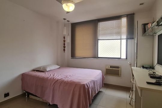 Quarto de apartamento à venda com 4 quartos, 260m² em Icaraí, Niterói