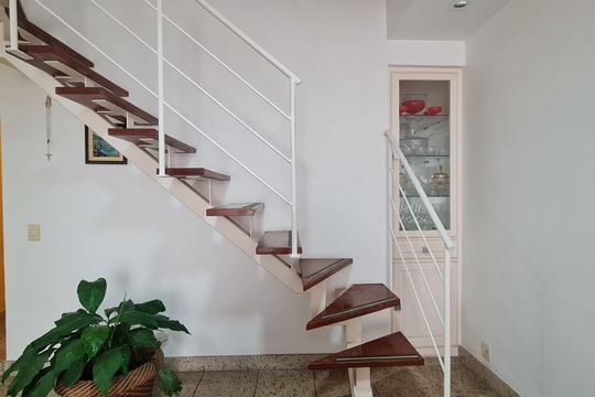 Sala de apartamento à venda com 4 quartos, 260m² em Icaraí, Niterói