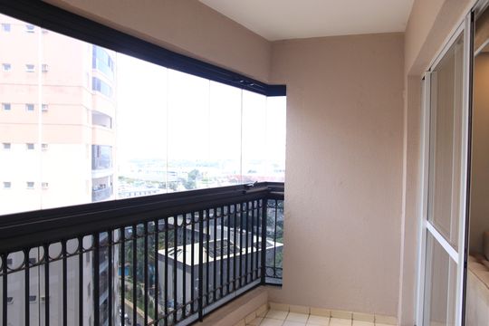 Varanda de apartamento à venda com 2 quartos, 70m² em Jardim Goiás, Goiânia