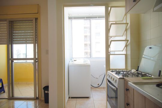 Cozinha de kitnet/studio para alugar com 1 quarto, 35m² em Centro, São Leopoldo