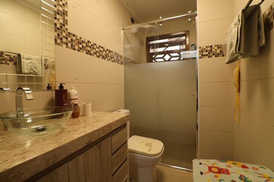 Casa à venda com 3 quartos, 213m² em Vila Bianca, São Paulo