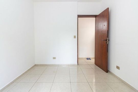 Quarto de casa à venda com 5 quartos, 400m² em Jaguaré, São Paulo