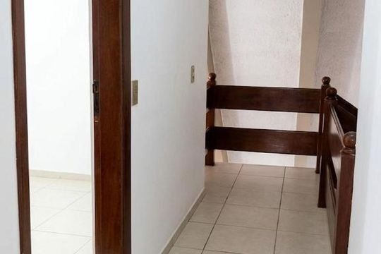 Corredor de casa à venda com 5 quartos, 400m² em Jaguaré, São Paulo