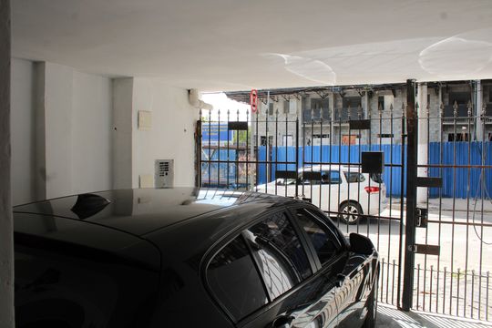Garagem de casa à venda com 5 quartos, 210m² em Cambuci, São Paulo