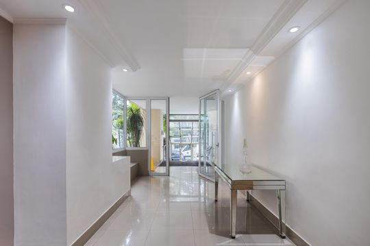 Hall social de apartamento à venda com 3 quartos, 160m² em Paraíso, São Paulo