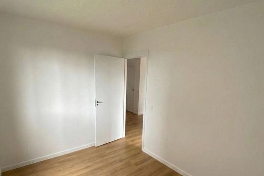 Quarto de apartamento para alugar com 2 quartos, 42m² em Santa Cruz, Rio de Janeiro