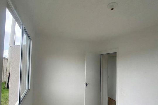 Sala de apartamento para alugar com 2 quartos, 42m² em Santa Cruz, Rio de Janeiro