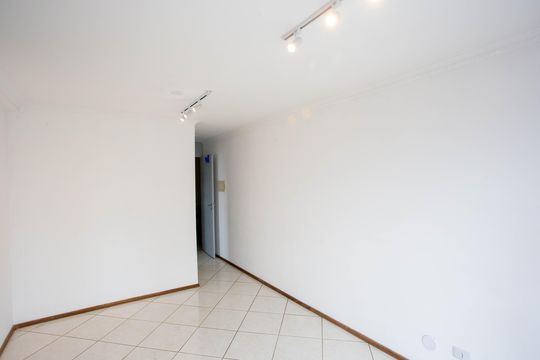 Sala de apartamento para alugar com 2 quartos, 53m² em Vila Santa Luzia, Diadema