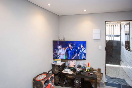 Sala de casa à venda com 2 quartos, 80m² em Vila Capela, São Paulo