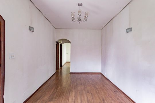 Sala de casa para alugar com 4 quartos, 234m² em Vila Brasilio Machado, São Paulo