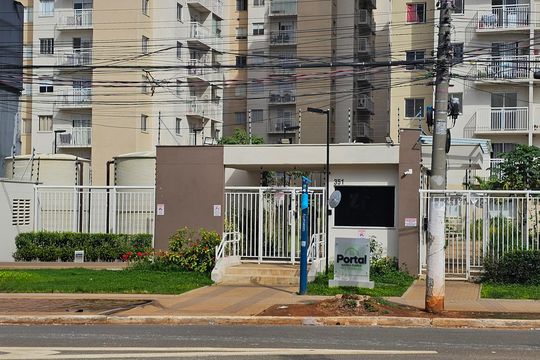 Fachada de apartamento para alugar com 1 quarto, 28m² em Bom Retiro, São Paulo