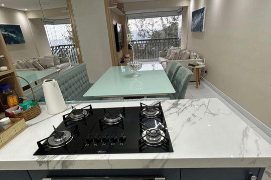 Cozinha de apartamento para alugar com 3 quartos, 72m² em Vila Castelo, São Paulo