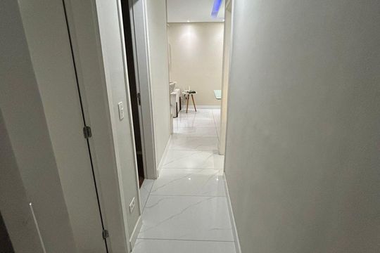 Corredor de apartamento para alugar com 3 quartos, 72m² em Vila Castelo, São Paulo