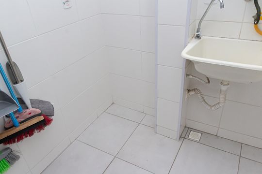 Área de Serviço de apartamento para alugar com 2 quartos, 55m² em Inhoaíba, Rio de Janeiro
