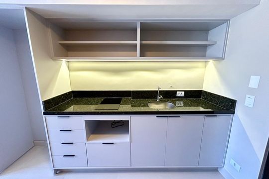 Cozinha de kitnet/studio para alugar com 1 quarto, 34m² em Vila Galvão, Guarulhos