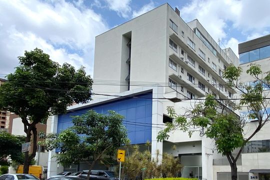 Fachada de kitnet/studio para alugar com 1 quarto, 36m² em Ouro Preto, Belo Horizonte