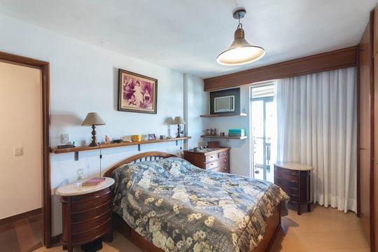 Suíte de apartamento à venda com 4 quartos, 186m² em Tijuca, Rio de Janeiro