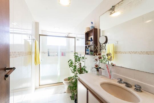 Banheiro de apartamento à venda com 4 quartos, 186m² em Tijuca, Rio de Janeiro