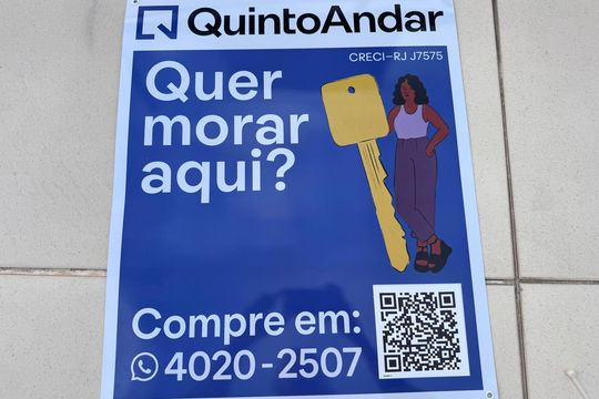 Plaquinha Quinto Andar de apartamento à venda com 3 quartos, 403m² em Recreio dos Bandeirantes, Rio de Janeiro