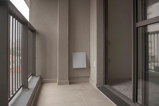 Varanda de kitnet/studio à venda com 1 quarto, 30m² em Vila Clementino, São Paulo