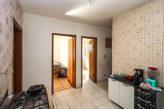 Cozinha de casa à venda com 3 quartos, 333m² em Vila Água Funda, São Paulo