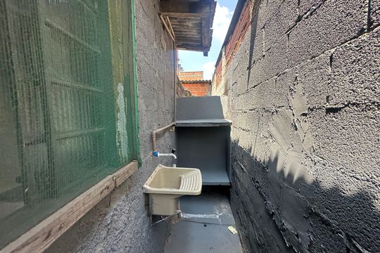 Área de Serviço de casa para alugar com 1 quarto, 35m² em Vila Engenho Novo, Barueri