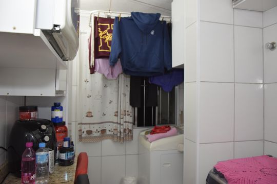 Área de Serviço de apartamento para alugar com 2 quartos, 47m² em Vila Isis Cristina, Embu das Artes