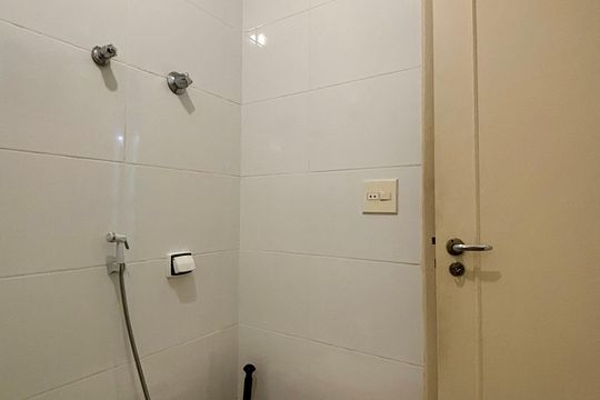 Banheiro social de apartamento para alugar com 3 quartos, 250m² em Copacabana, Rio de Janeiro