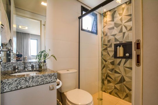 Banheiro da Suíte de apartamento à venda com 2 quartos, 60m² em Parque das Nações, Santo André