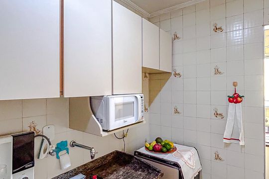 Cozinha de apartamento à venda com 1 quarto, 49m² em Parque São Jorge, São Paulo