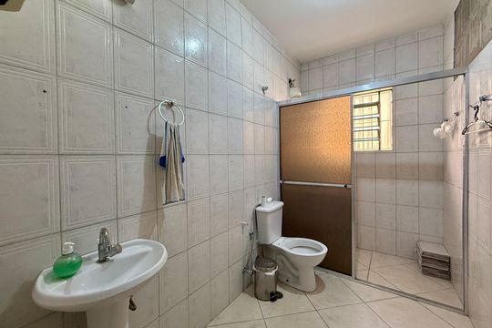 Banheiro  de casa à venda com 3 quartos, 136m² em Vila Cruzeiro, São Paulo