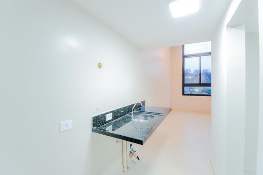Cozinha de kitnet/studio para alugar com 1 quarto, 34m² em Vila Galvão, Guarulhos