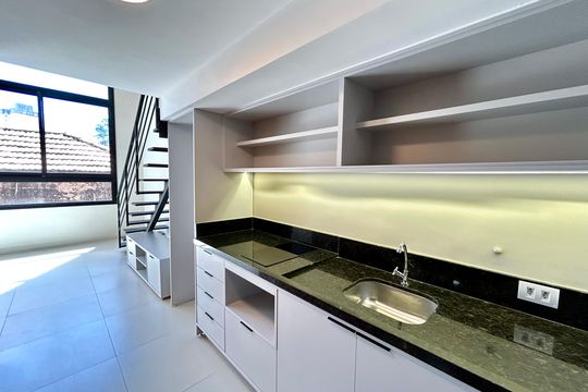 Cozinha de kitnet/studio para alugar com 1 quarto, 34m² em Vila Galvão, Guarulhos